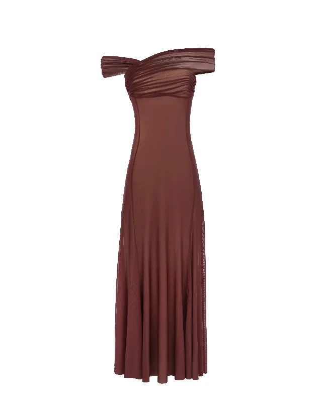 Second-skin maxi dress in chocolate color