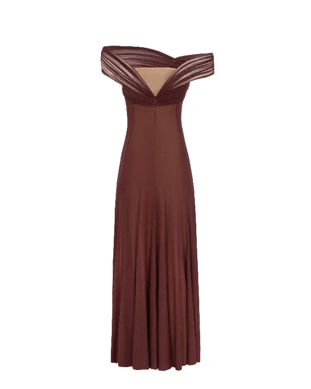 Second-skin maxi dress in chocolate color