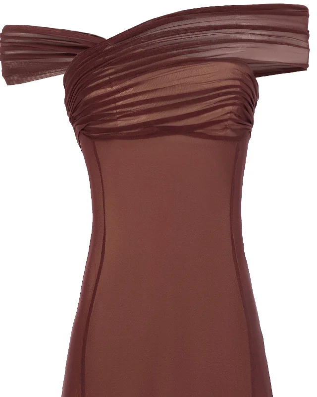 Second-skin maxi dress in chocolate color