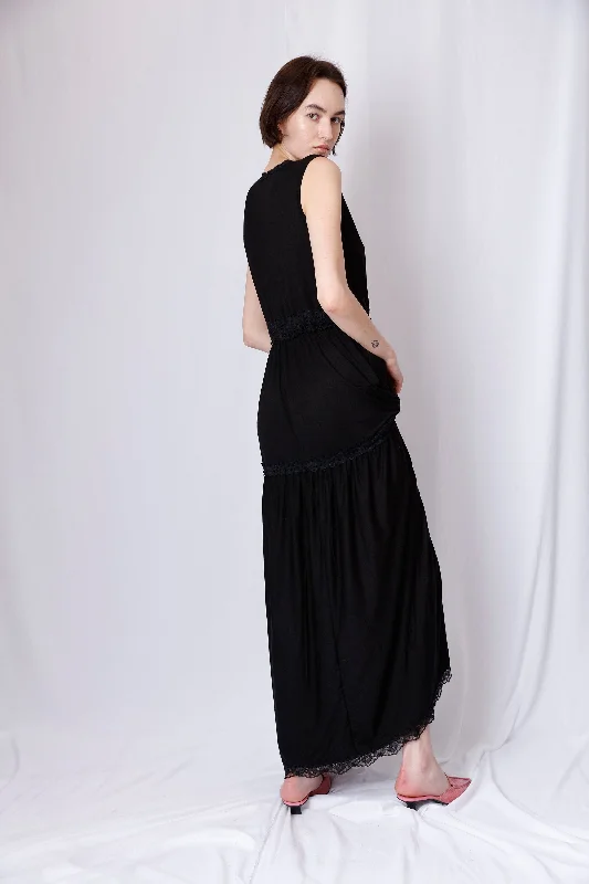 SLVLESS TIERED MAXI DRESS WITH POCKETS