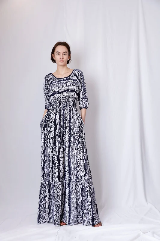 TIERED PEASANT MAXI DRESS WITH POCKETS