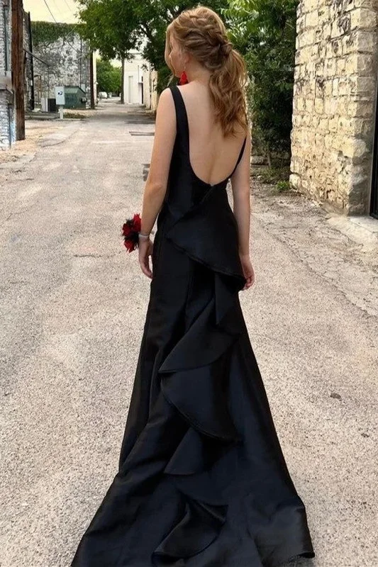 black-plunge-v-backless-mermaid-long-formal-gown